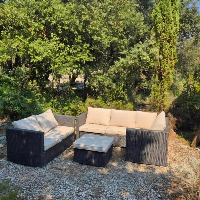 Charmant bastidon climatisé terrasse et jardin dans domaine naturiste Mont Ventoux - Maison 2 Chambres - 3