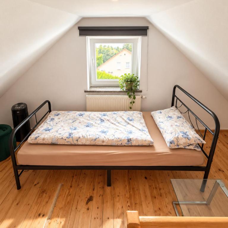 Gemütlich und ruhige Unterkunft - Apartment mit Aussicht und Balkon - 8