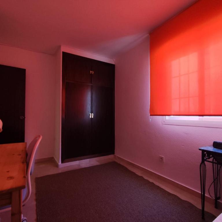 Confortable habitación céntrica en piso privado - Großes Einzelzimmer - 4