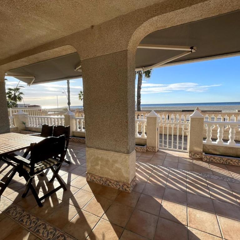 Casa en primera linea de playa Tamarit - Casa - 20