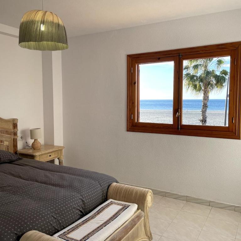 Casa en primera linea de playa Tamarit - Casa - 37