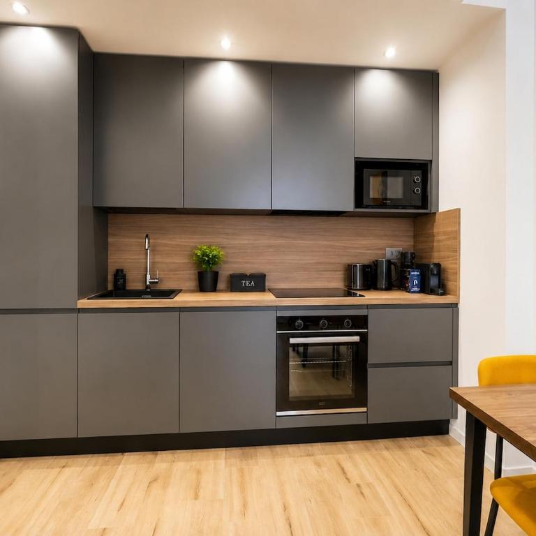 Pescara Centro con Balcone Privato, Fino a 4 Ospiti - Appartement 1 Chambre - 18