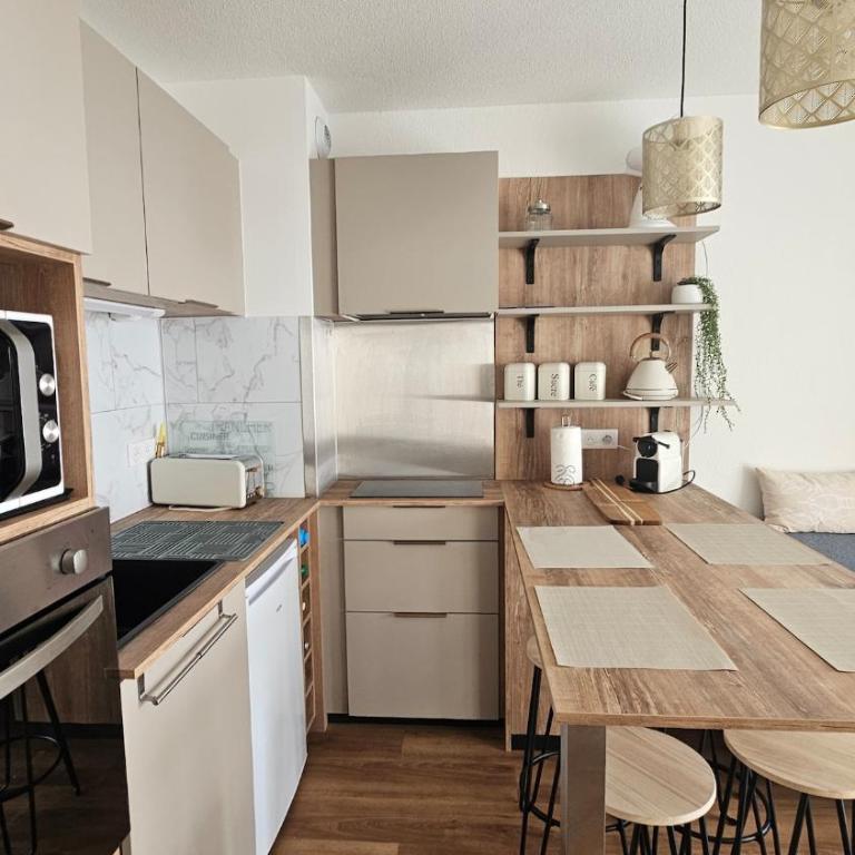 Vue mer en 1ère ligne, 2 chambres, Clim et Parking - Appartement 2 Chambres - 32