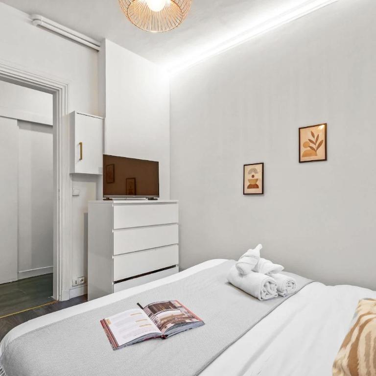 BnBNova - Studio Near Trocadéro & Champs - Élysées & Eiffel Tower - Studio - 9