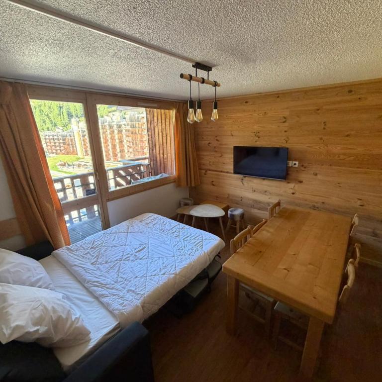 Appartement 6 personnes Skis aux pieds Piscine chauffée La Plagne Bellecôte - Apartment mit 1 Schlafzimmer - 5
