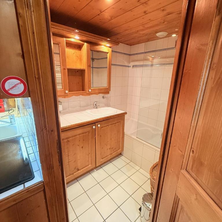 Blueberry Apartment, Les Alpages de Reberty, Reberty 2000 - Two-Bedroom Apartment - 10