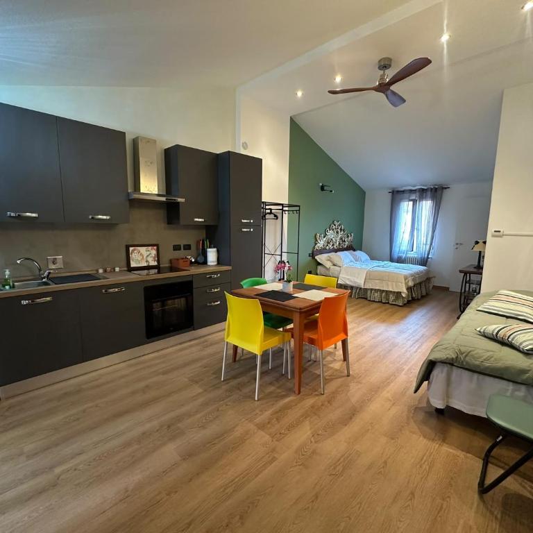 Casa Jenny - Monolocale con Balcone - 11