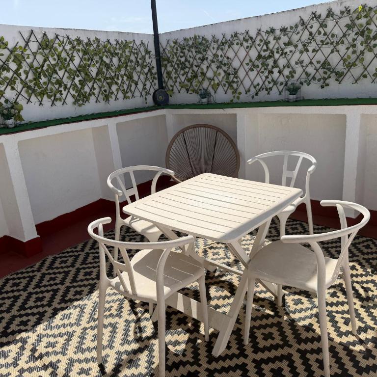 Ático Aguayos con terraza y cuatro dormitorios. - Apartment - 1