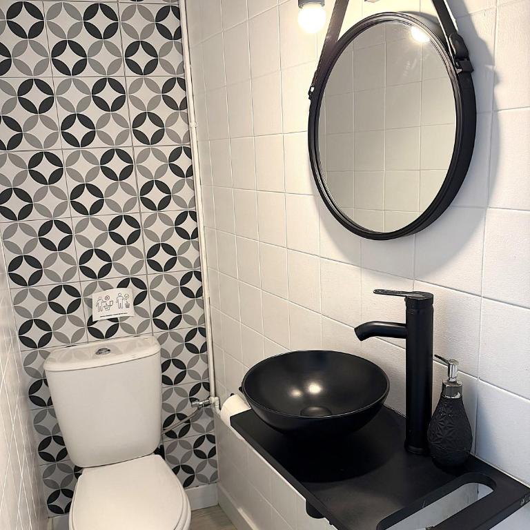 Ático Aguayos con terraza y cuatro dormitorios. - Apartment - 77