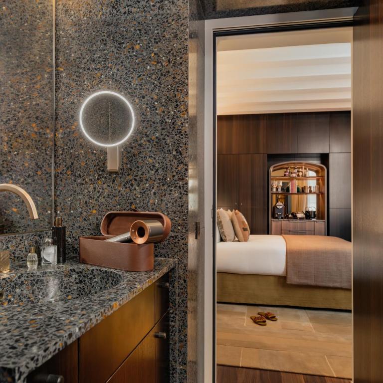 Hôtel D'Aubusson - Chambre Double Deluxe - 2
