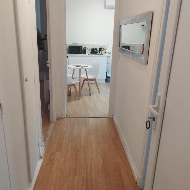 T3 Cagnes sur mer Plage & Gare 4 pers Parking - Appartement 2 Chambres - 11