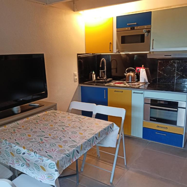 Maisonnette, Piscine, Tennis, Jeux - Maison 2 Chambres - 2
