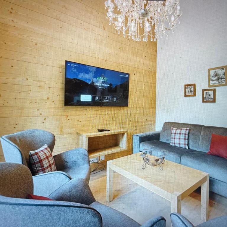 Mountain Hearth - Chalet - 4