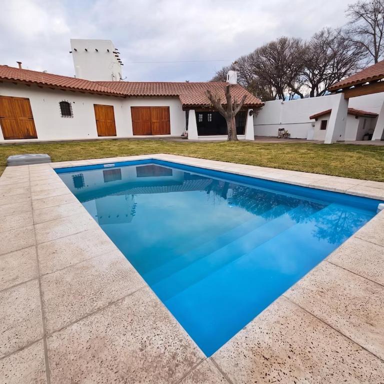 Casa Veracruz - Casa con pileta, jardín y quincho - Casa de 5 dormitorios - 1