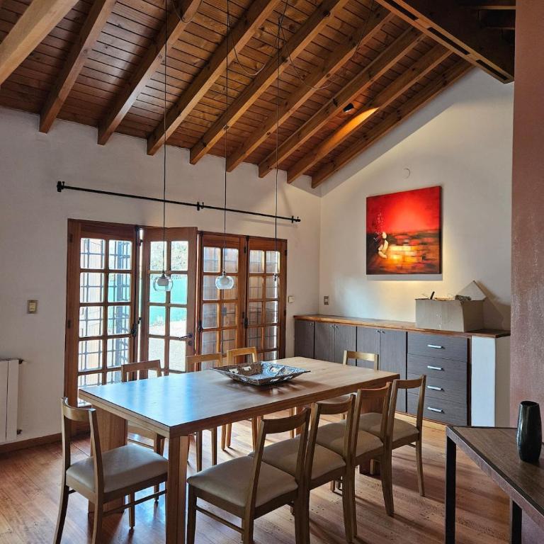 Casa Veracruz - Casa con pileta, jardín y quincho - Casa de 5 dormitorios - 2