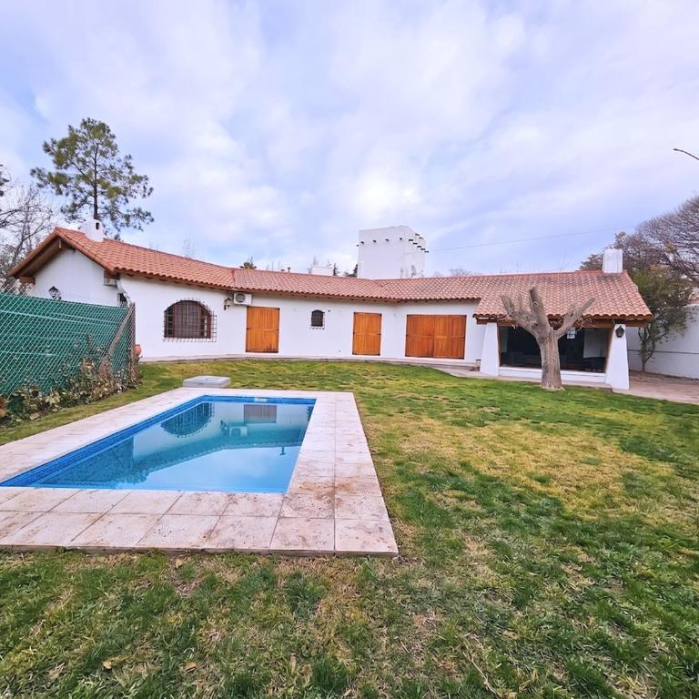 Casa Veracruz - Casa con pileta, jardín y quincho - Casa de 5 dormitorios - 25