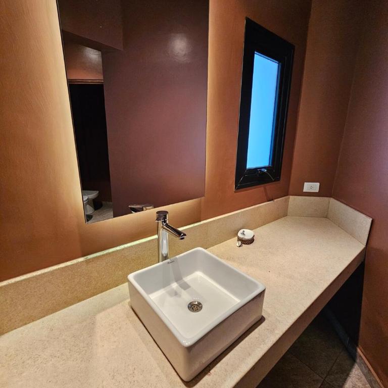 Casa Veracruz - Casa con pileta, jardín y quincho - Casa de 5 dormitorios - 35
