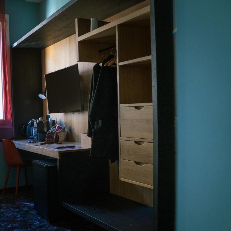 Locanda dell'Orsa - Camera Matrimoniale con Bagno Privato - 1