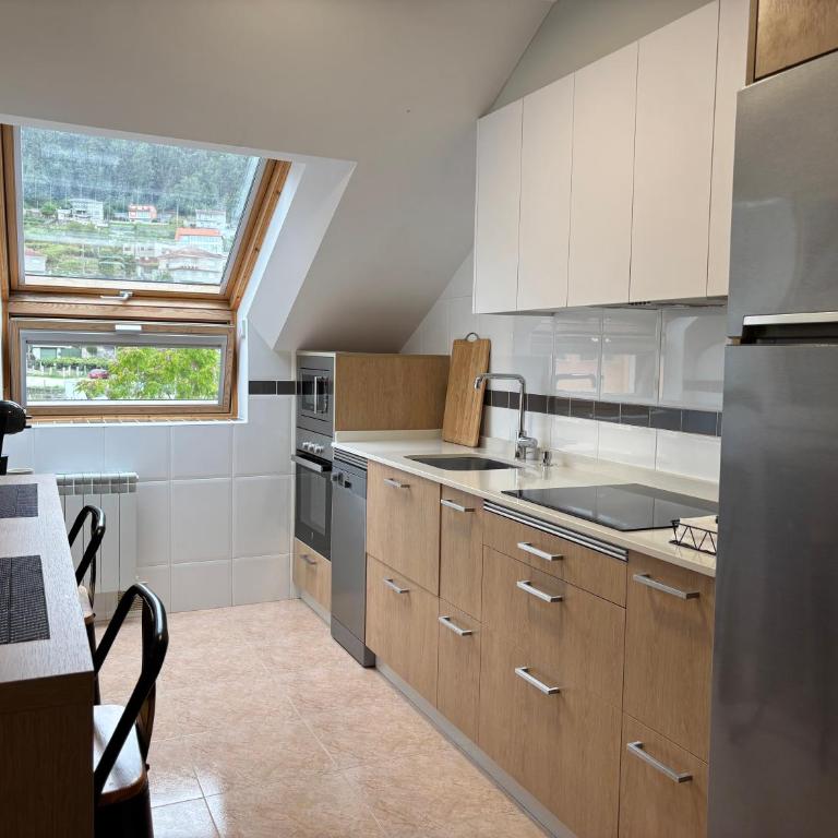 Apartamento Os Horreos de Combarro - Three-Bedroom Apartment - 14