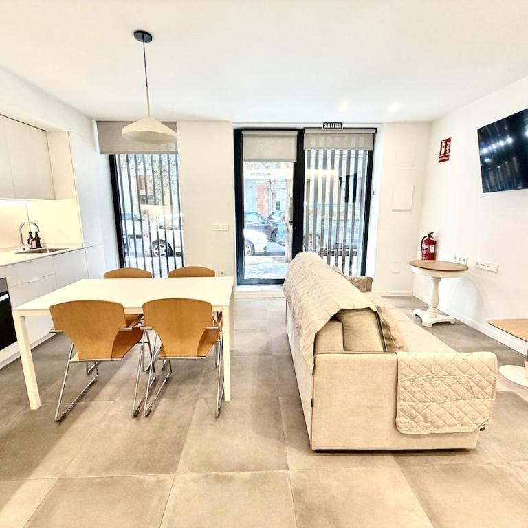 Spacious 2BR,2BA Near Nou Mestalla Valencia - Appartamento con 2 Camere da Letto - 1