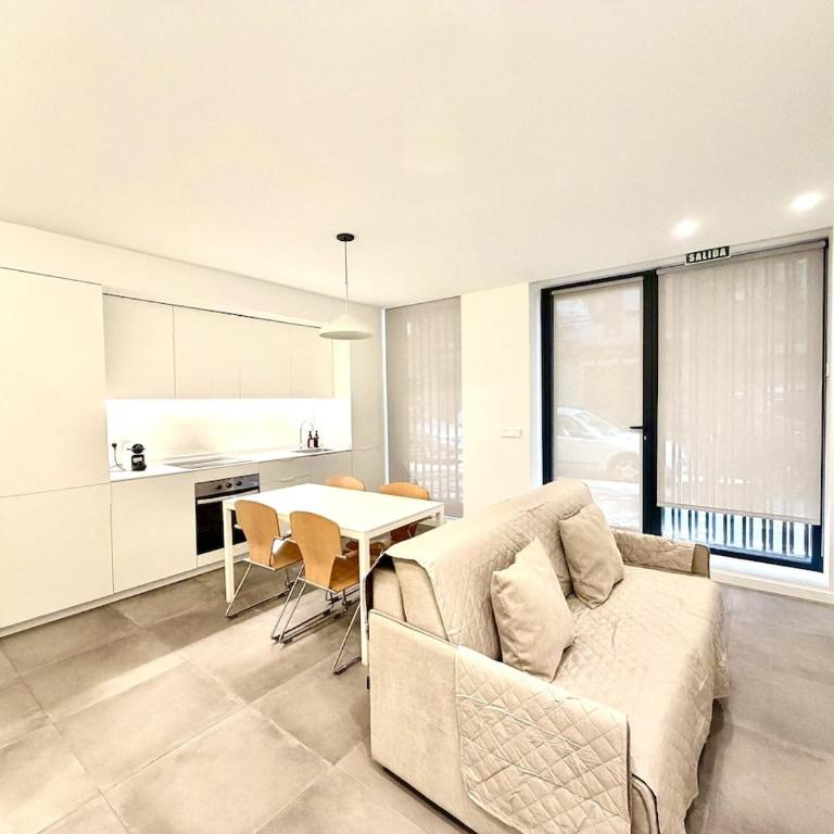 Spacious 2BR,2BA Near Nou Mestalla Valencia - Appartamento con 2 Camere da Letto - 16
