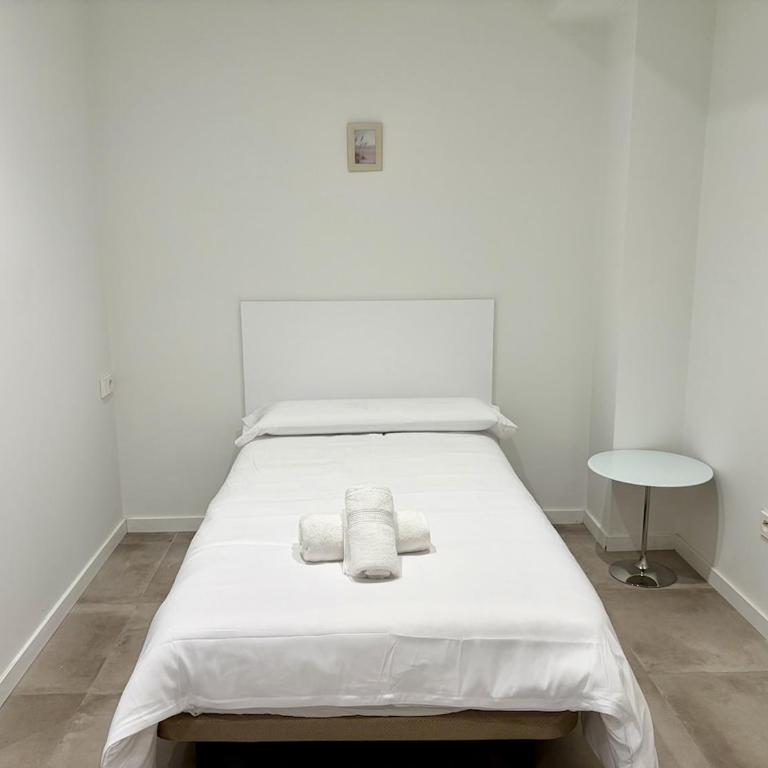 Spacious 2BR,2BA Near Nou Mestalla Valencia - Appartamento con 2 Camere da Letto - 45