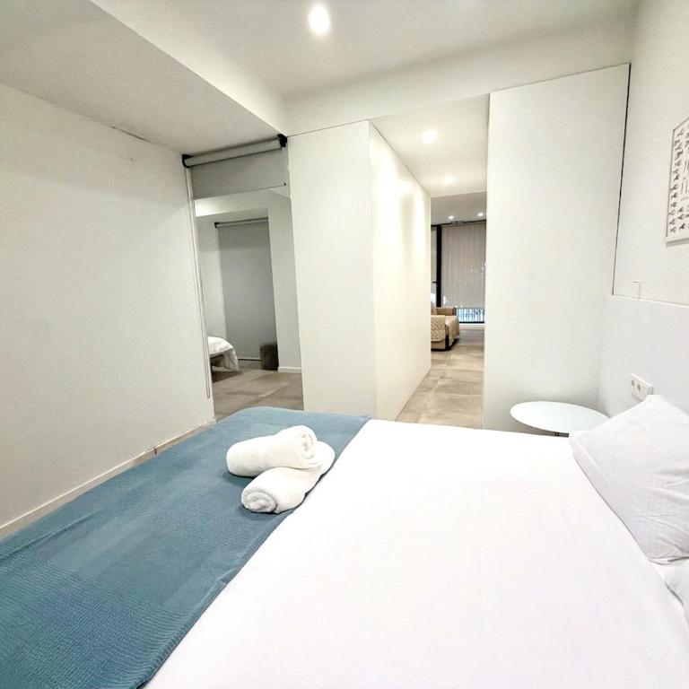 Spacious 2BR,2BA Near Nou Mestalla Valencia - Appartamento con 2 Camere da Letto - 50