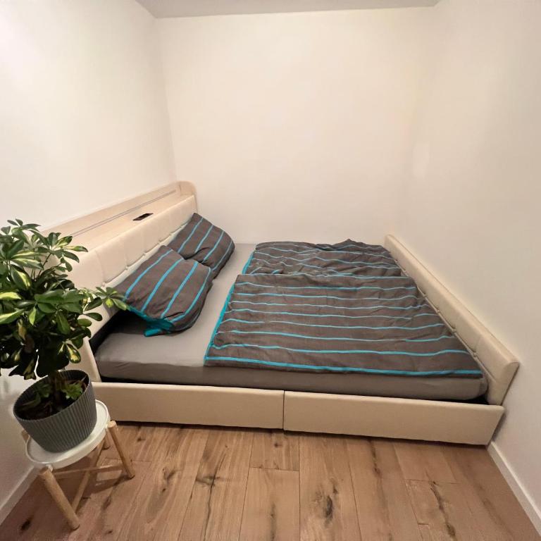 BearStay Apartment Augsburg - Flexibel für Familien, Reisende und Firmen 4 Personen mit Kind - Appartamento con 1 Camera da Letto - 5