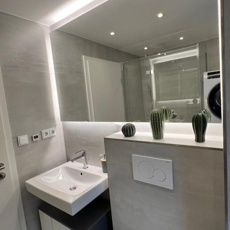 BearStay Apartment Augsburg - Flexibel für Familien, Reisende und Firmen 4 Personen mit Kind - Appartamento con 1 Camera da Letto - 17