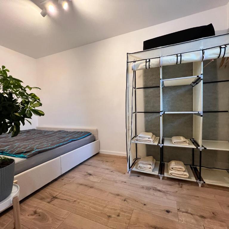 BearStay Apartment Augsburg - Flexibel für Familien, Reisende und Firmen 4 Personen mit Kind - Appartamento con 1 Camera da Letto - 6