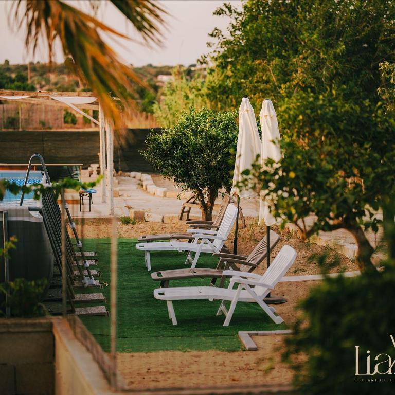 Villa Liami - Four-Bedroom House - 22