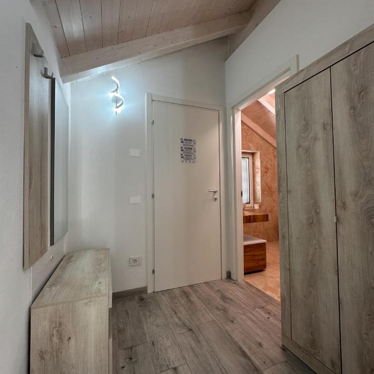 Mansarda Vista Eremo di San Colombano - Appartamento con 1 Camera da Letto - 23