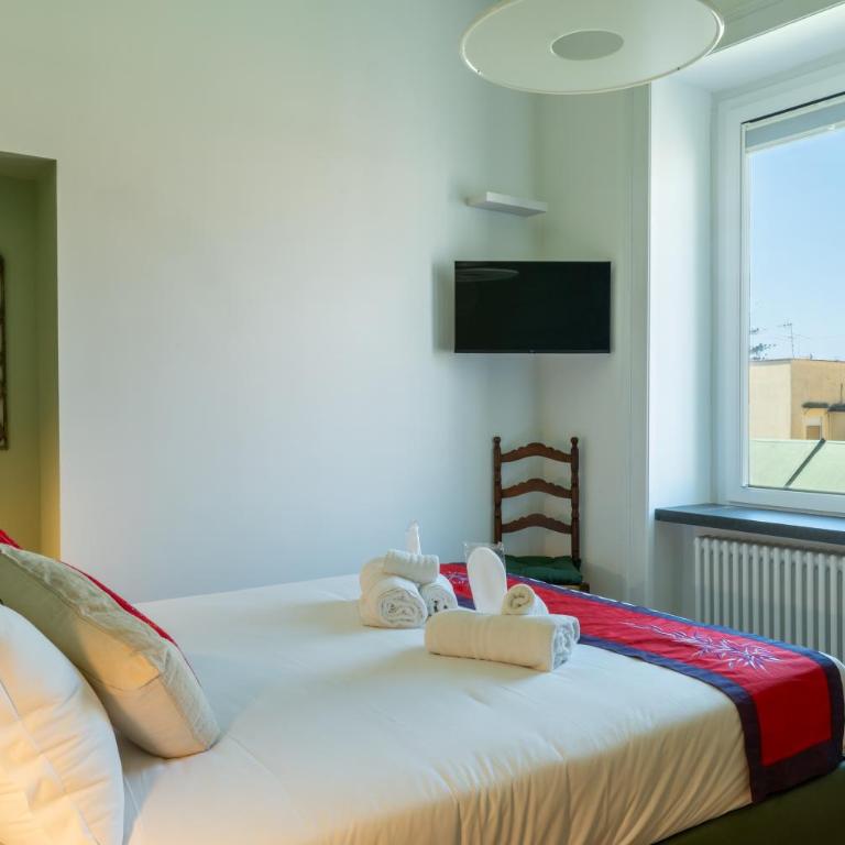Trilocale SantaChiara apartments luxury and View - Two-Bedroom Apartment - 14