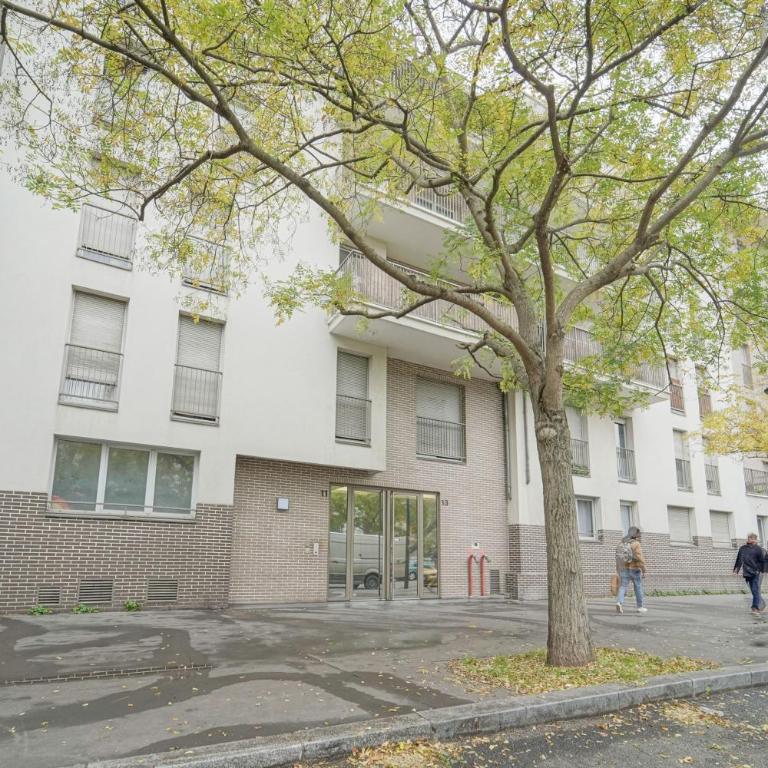L'eleven - Parking - Balcon - 2 min metro 12 - Stade de France - Appartement 2 Chambres - 18