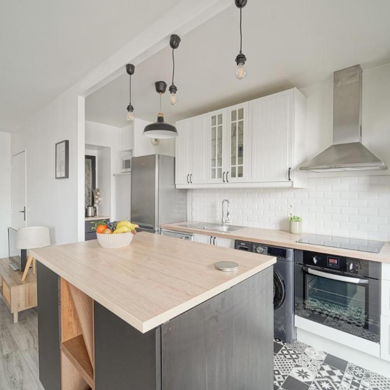 L'eleven - Parking - Balcon - 2 min metro 12 - Stade de France - Appartement 2 Chambres - 22