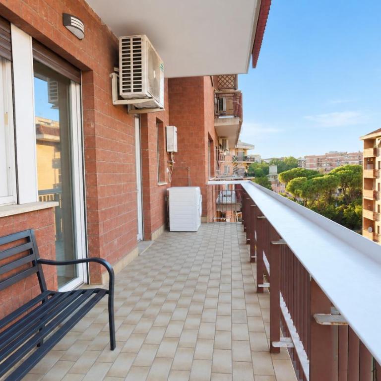 Elegantis Trastevere Family Apartment with Terrace - Near Tram, Train and Bus for the City Centre - Apartment mit 2 Schlafzimmern und Balkon - 24