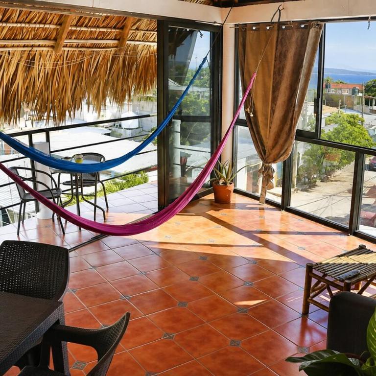 Spacious 1BR Ocean View Penthouse w Private Rooftop - One-Bedroom Apartment - 10