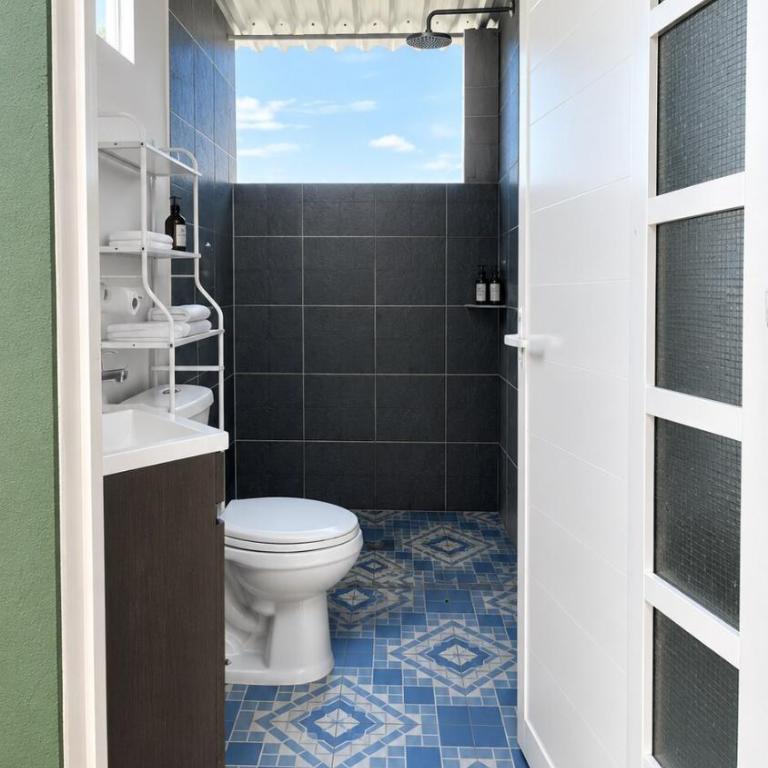 Spacious 1BR Ocean View Penthouse w Private Rooftop - One-Bedroom Apartment - 15
