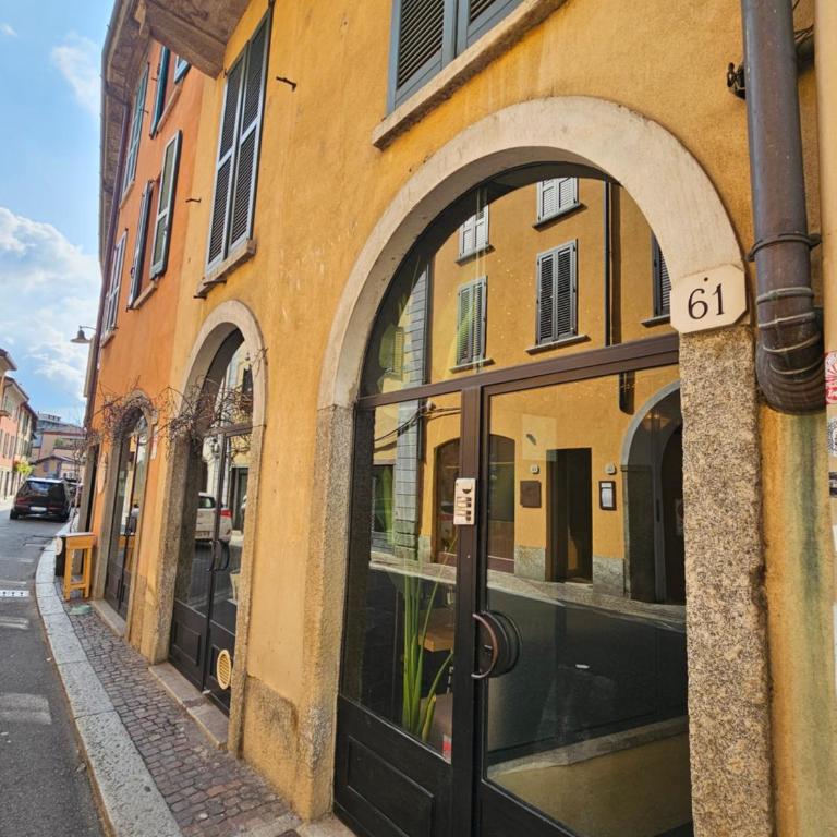 Antica Corte Como con balcone - Monolocale - 52