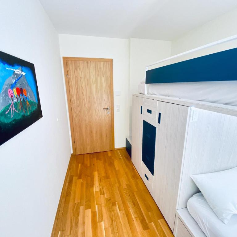 Modern Mountain Aparts 3 and 4 at skiing slope - Apartment mit Balkon - 19