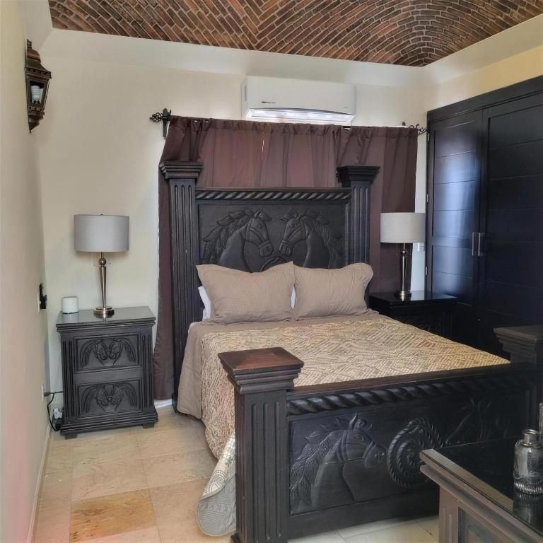 Villa Serena Private Pool & 9 Bedrooms - Villa - 37
