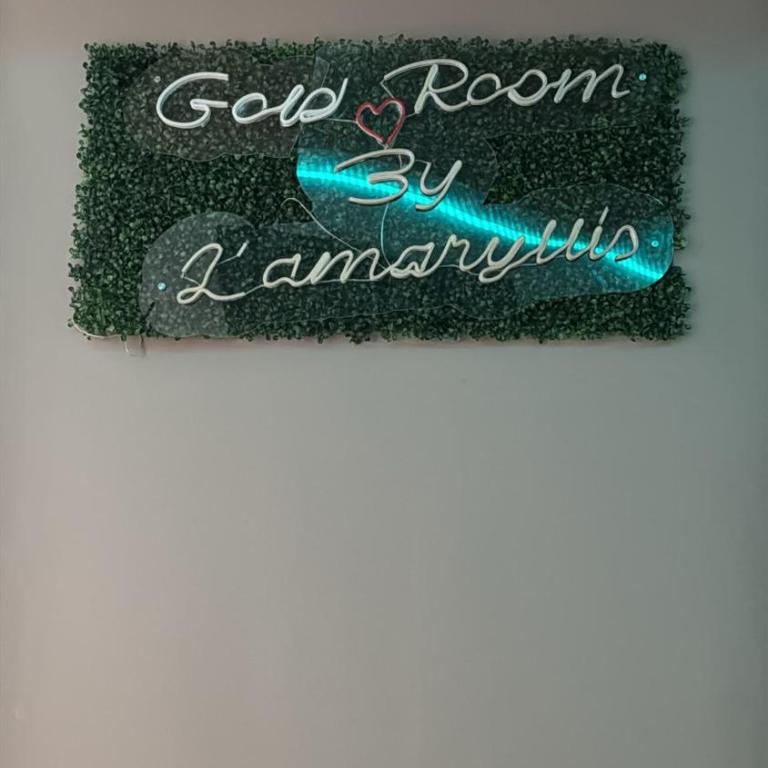 Suite GOLD Jacuzzi & Sauna privé I Centre Béziers Arrivée autonome 24h24 - Appartement 1 Chambre - 32