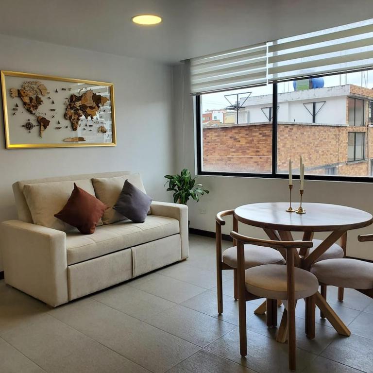 QuitoVibes4U Elegant, Prime location, welcoming! - Two-Bedroom Apartment - 1