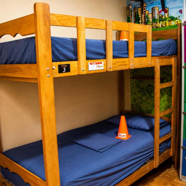 Passion Hostel - Barranco - Twin Room with Private Bathroom - 4