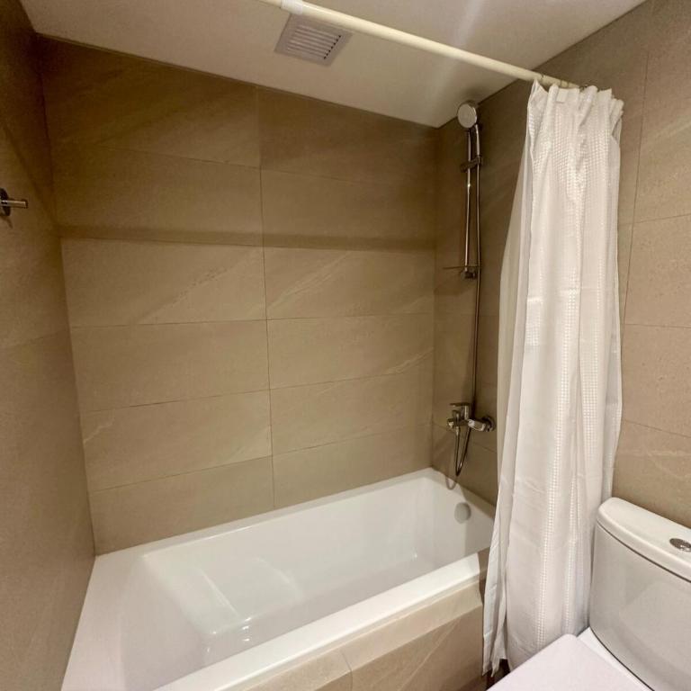LUXURY apartment in Trump Tower, oceanfront - Apartamento - 11