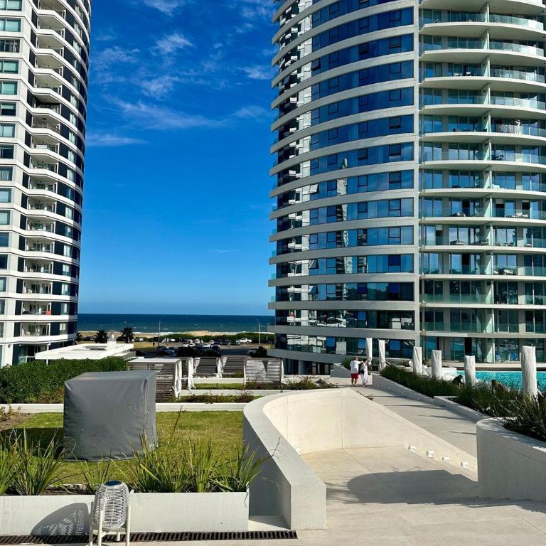 LUXURY apartment in Trump Tower, oceanfront - Apartamento - 19