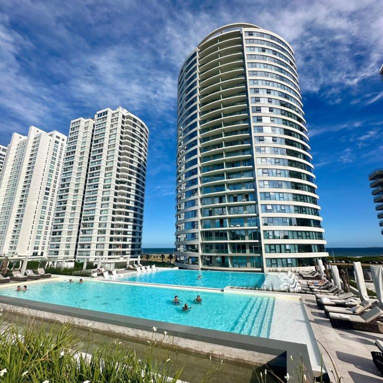 LUXURY apartment in Trump Tower, oceanfront - Apartamento - 26
