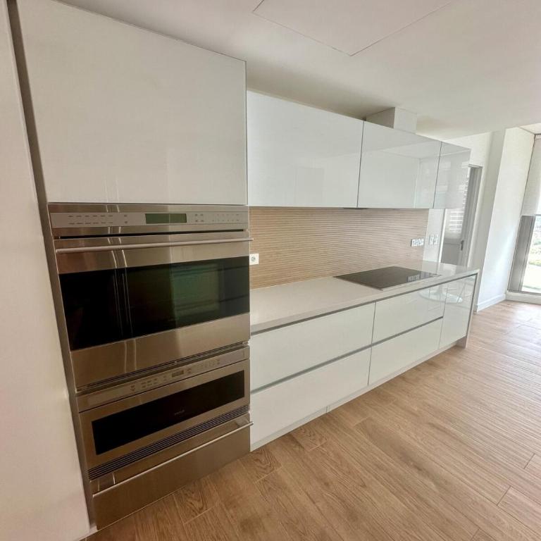 LUXURY apartment in Trump Tower, oceanfront - Apartamento - 33
