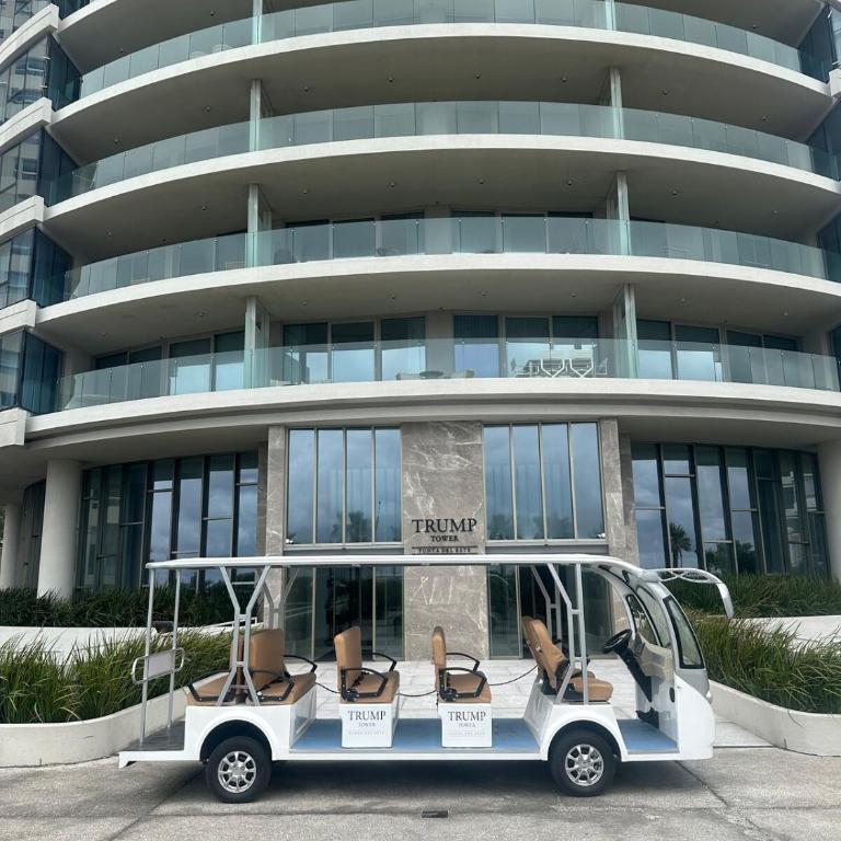 LUXURY apartment in Trump Tower, oceanfront - Apartamento - 50