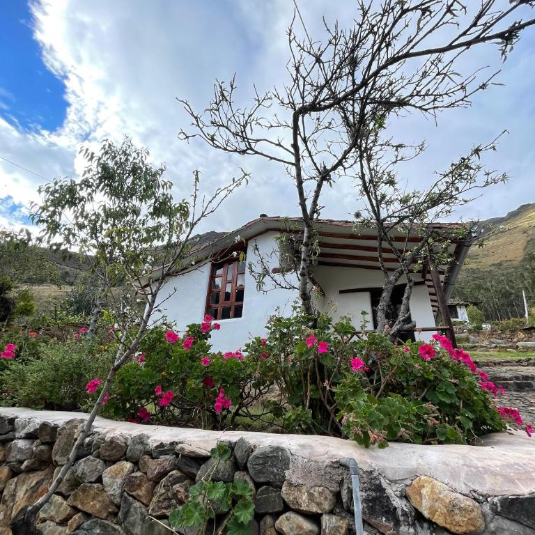 Hotel Sagrada Tierra Ollantaytambo - Triple Room with Mountain View - 27
